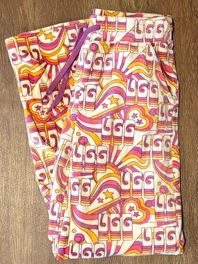 UGG Women’s Retro Graphic Lounge Pants Size Small